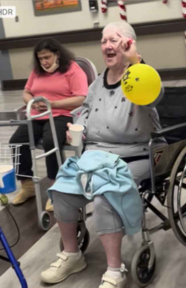 is-singing-good-for-the-elderly-medford-rehabilitation-nursing-center